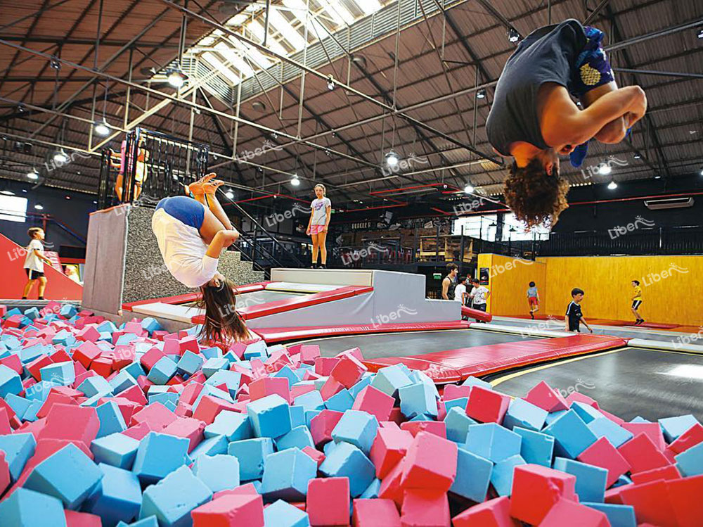 trampoline game-2