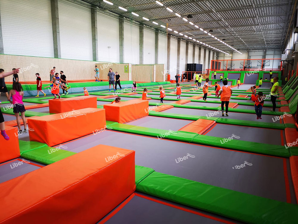 trampoline park-1