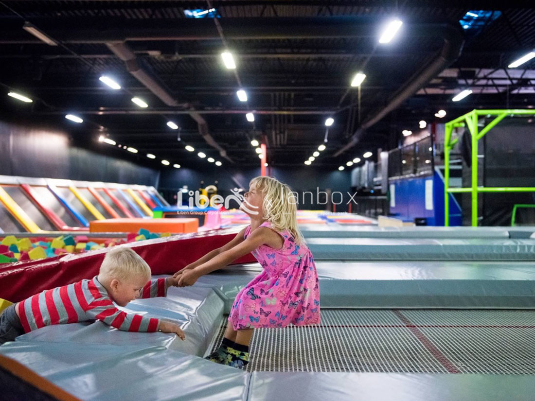 How To Choose The Right Trampoline Park Manufacturer?