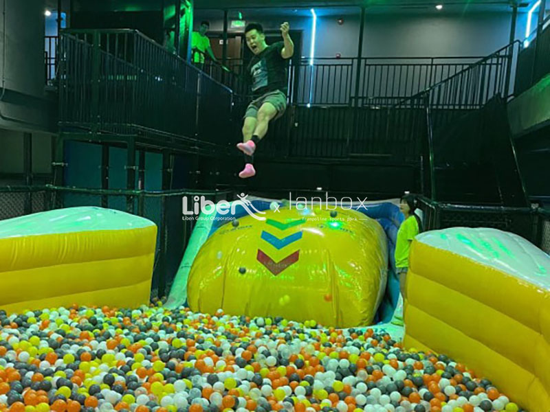 trampoline sports park airbag game