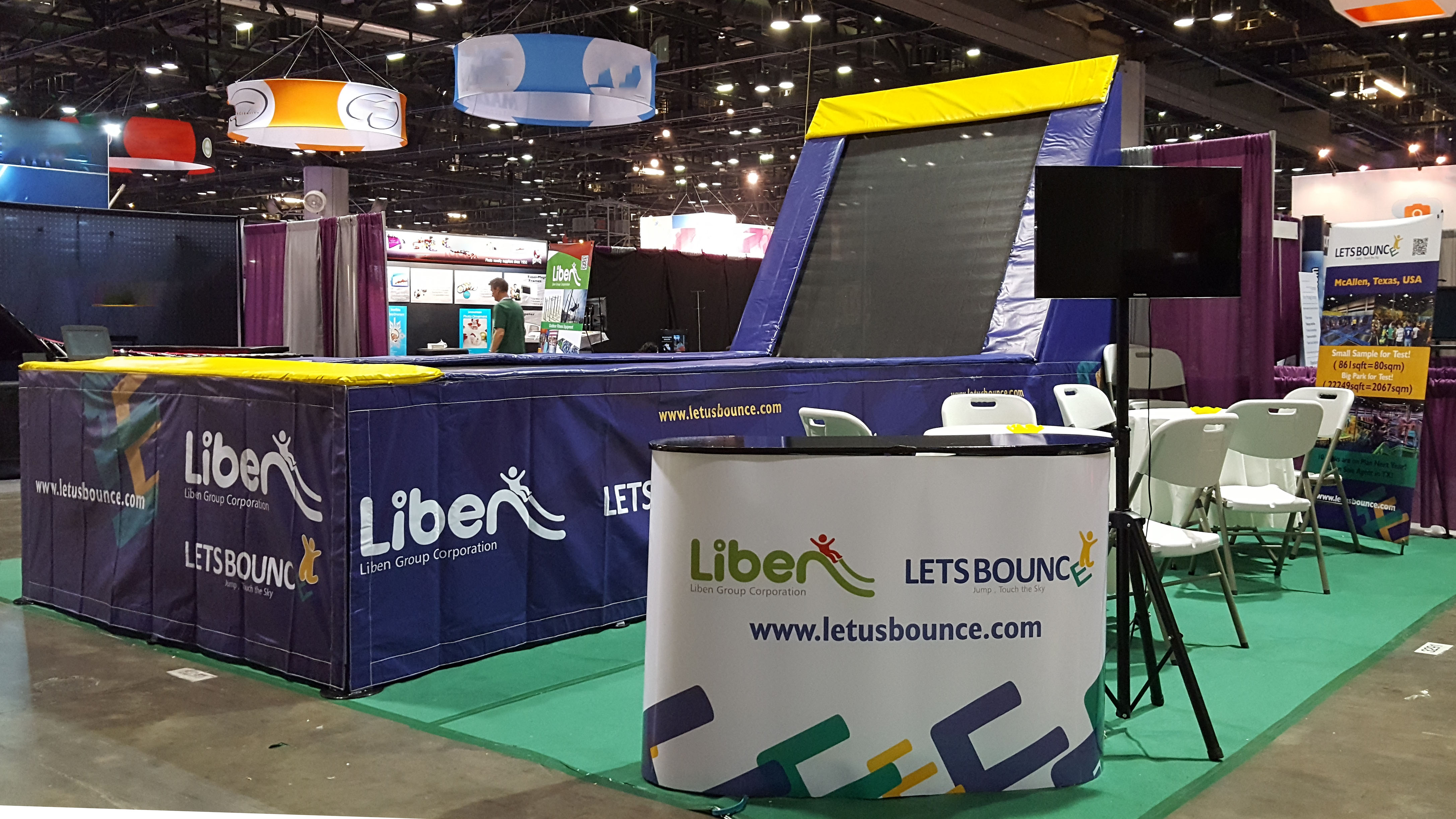 Liben attend the IAAPA Expo 2016